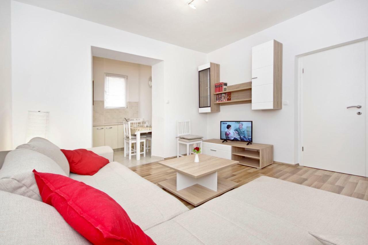 Apartments Andela มาคาร์สกา ภายนอก รูปภาพ
